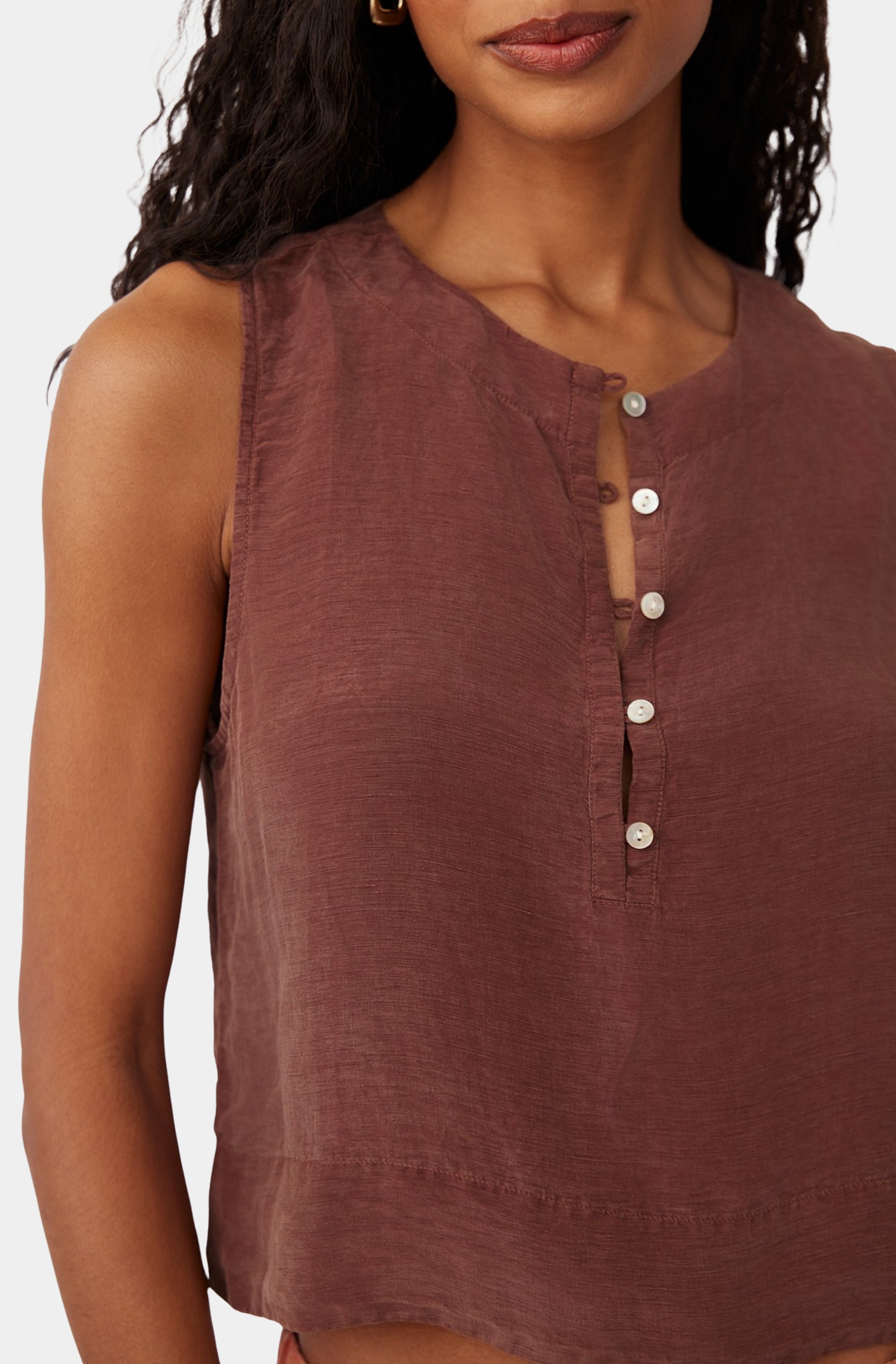 Sleeveless Half Placket Top