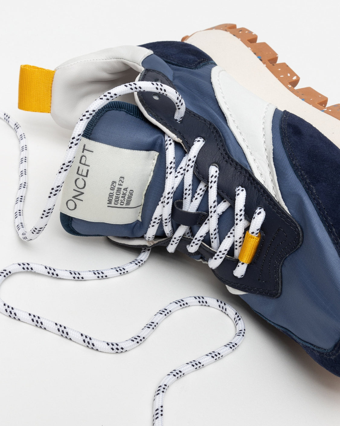 Osaka Sneaker