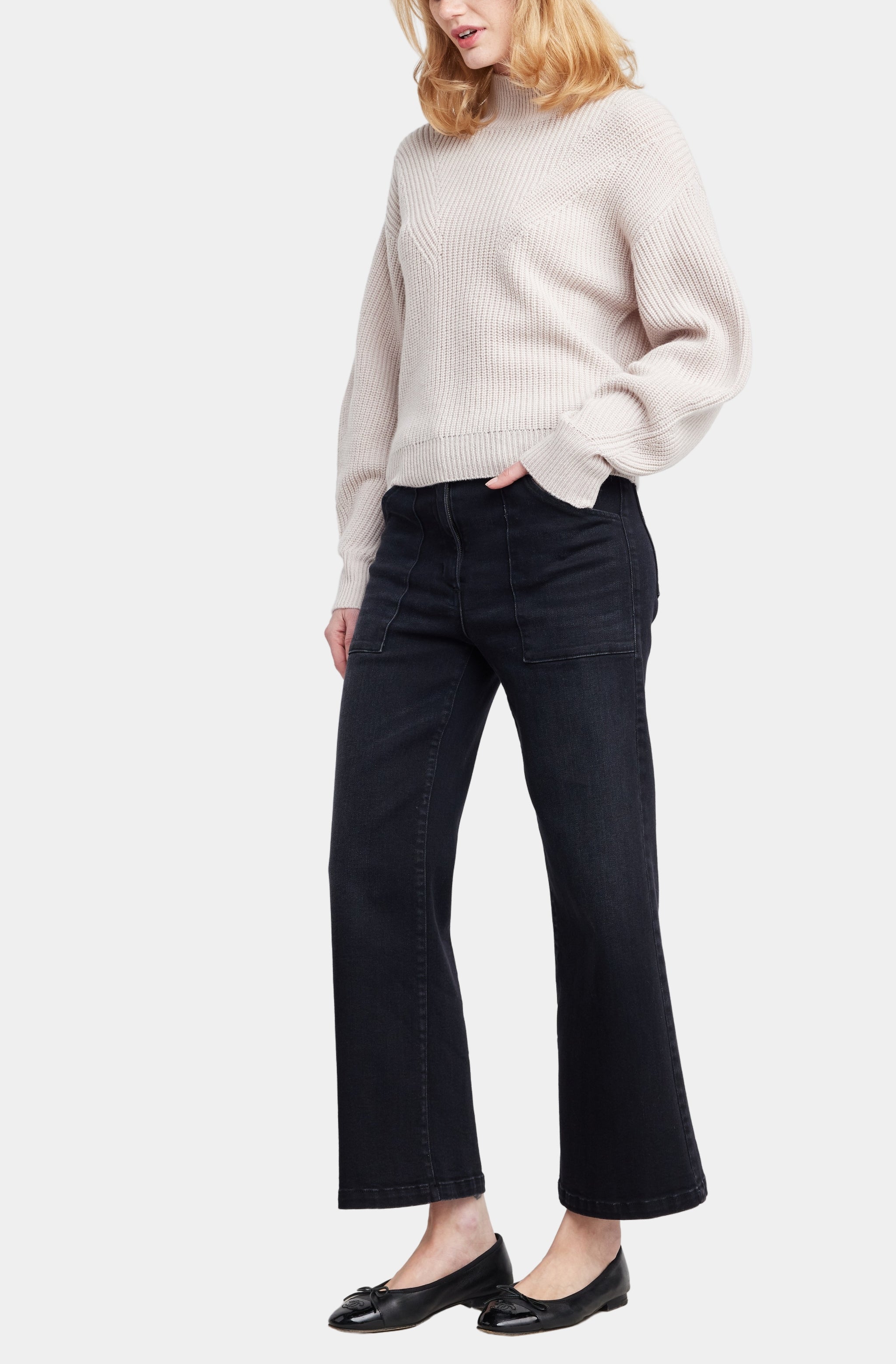 Sury Pullover Sweater