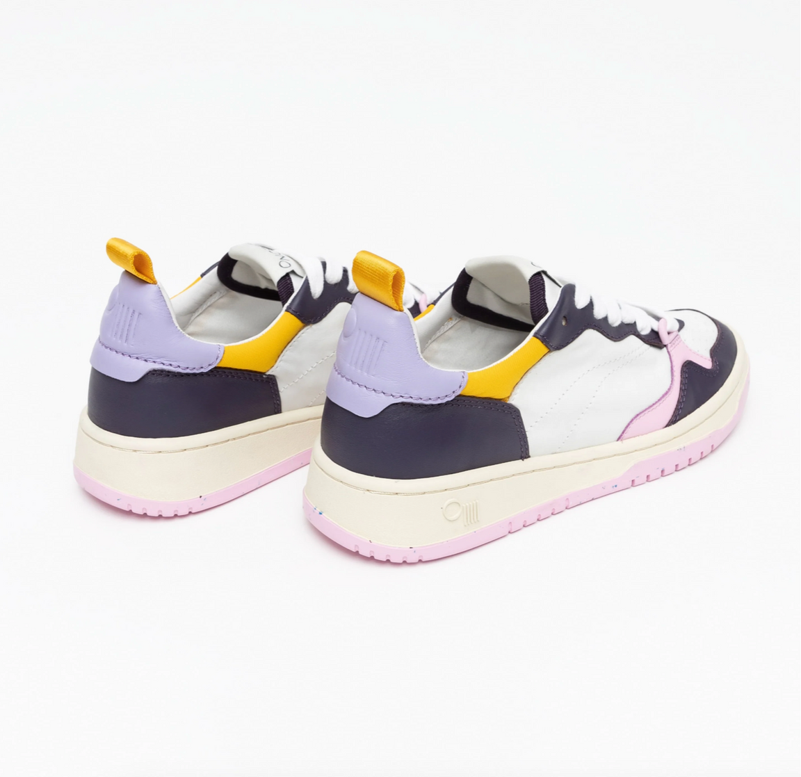 Phoenix Sneaker