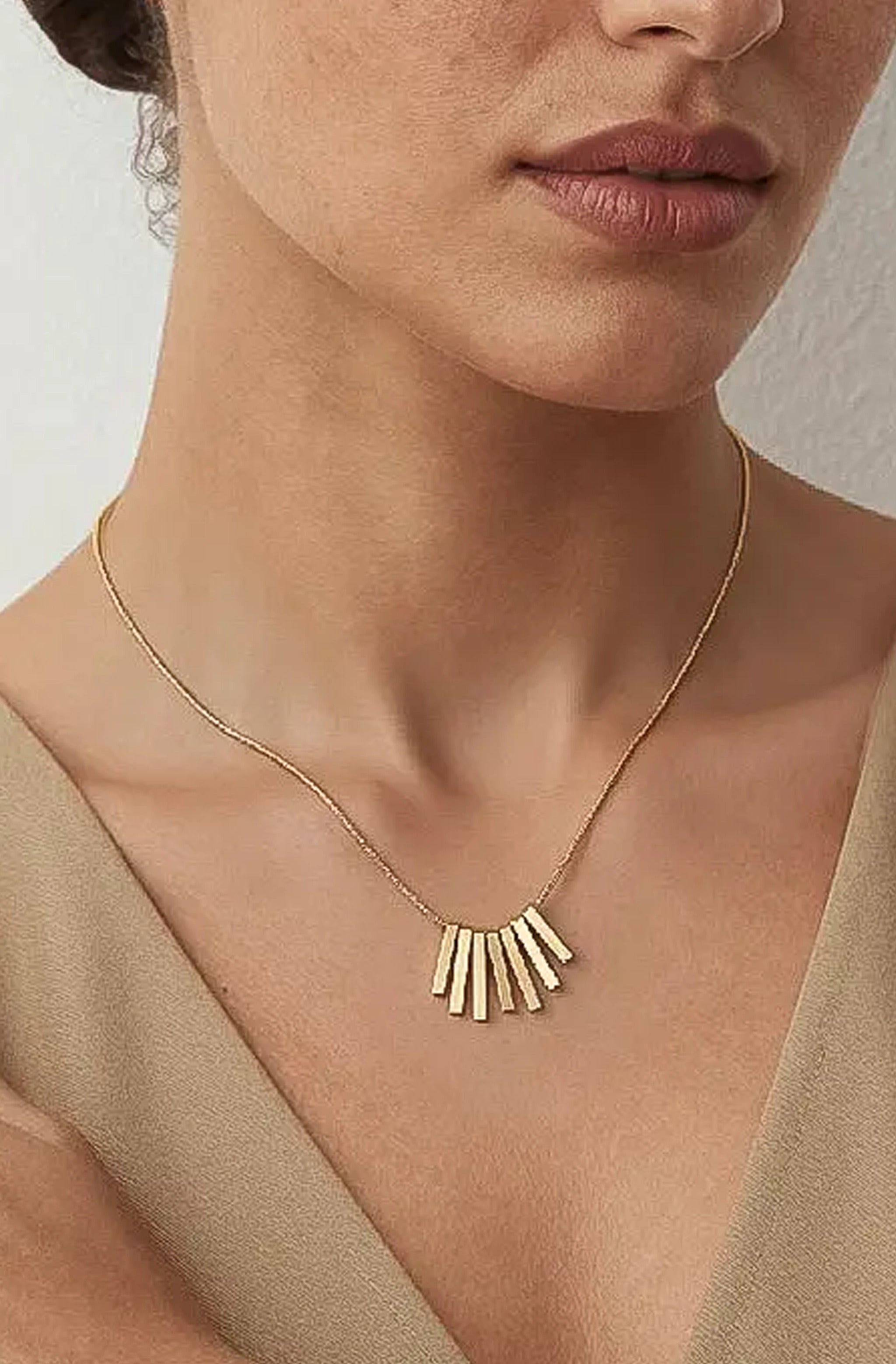 Lorraine Minimalist Bar Necklace