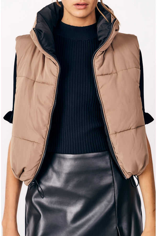 Zara, Jackets & Coats, Zara Reversible Crop Puffer Vest