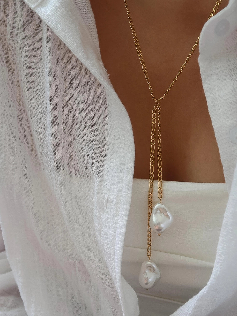 Tre Pearl Necklace