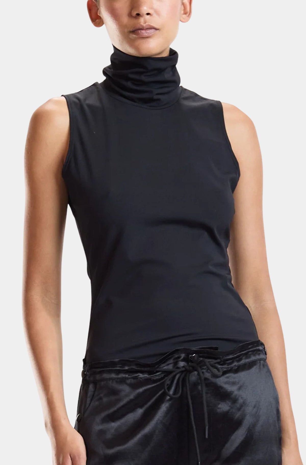 Sutton Sleeveless Turtleneck