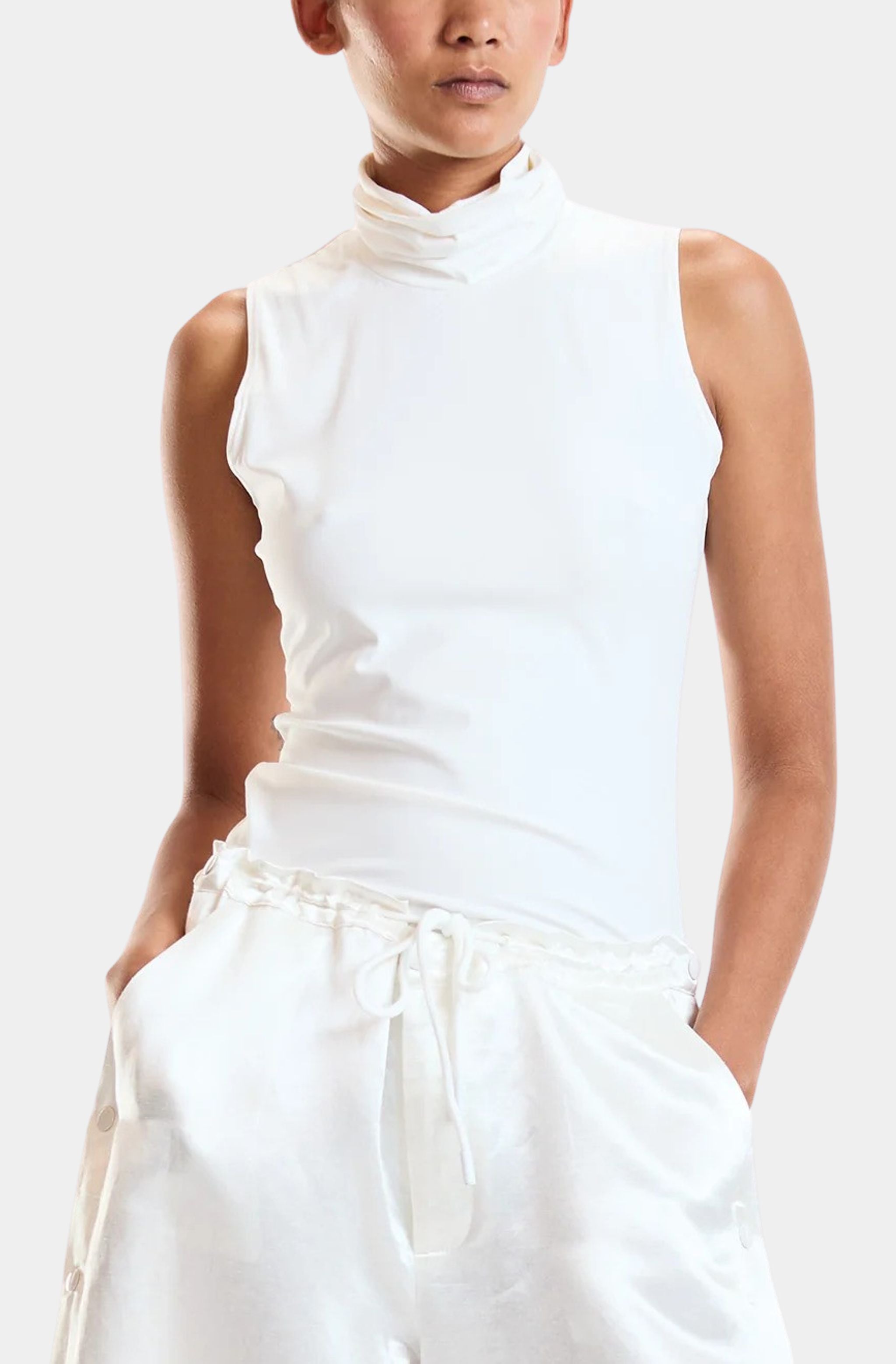 Sutton Sleeveless Turtleneck