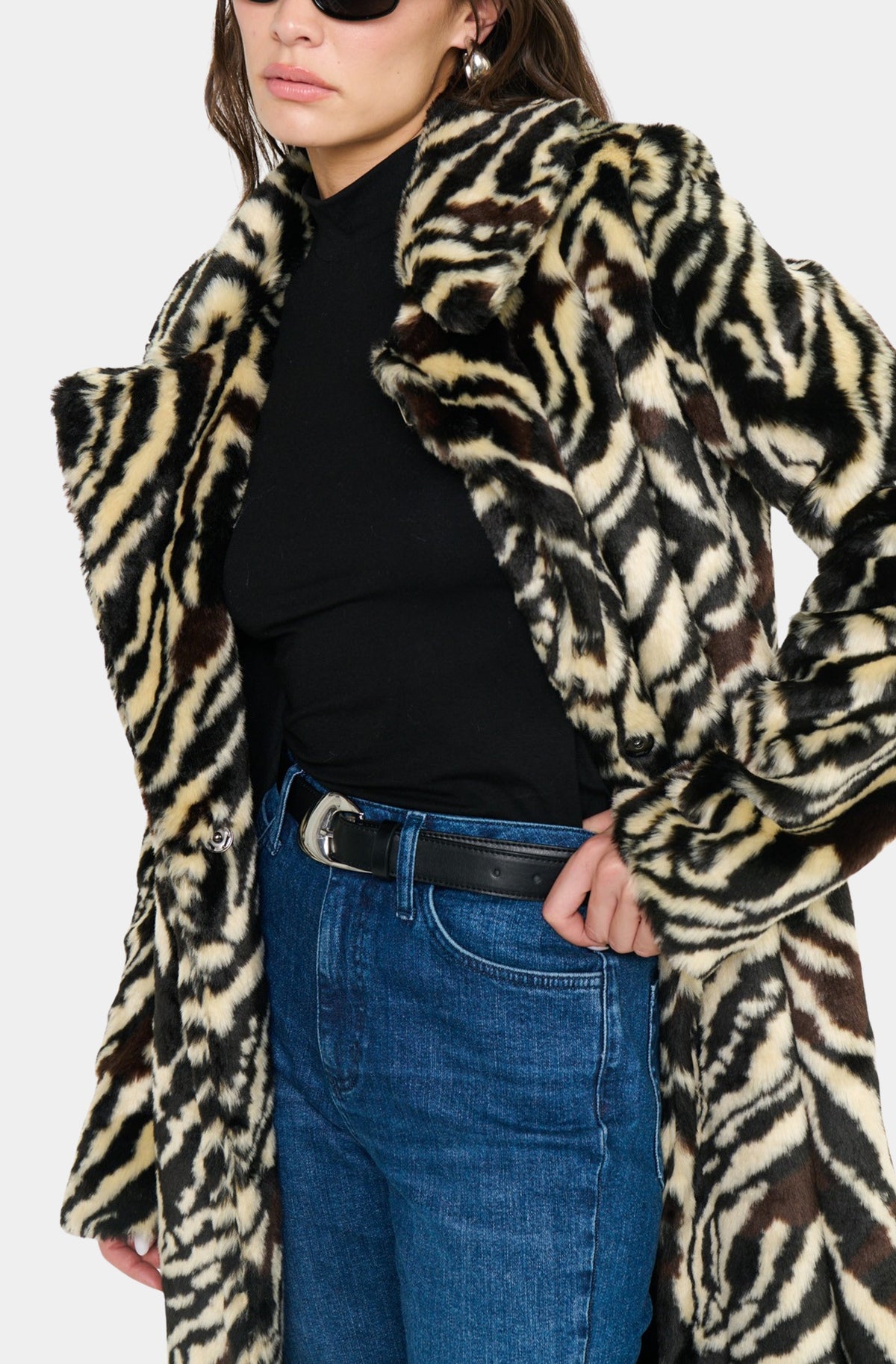Miss Cindy Overcoat