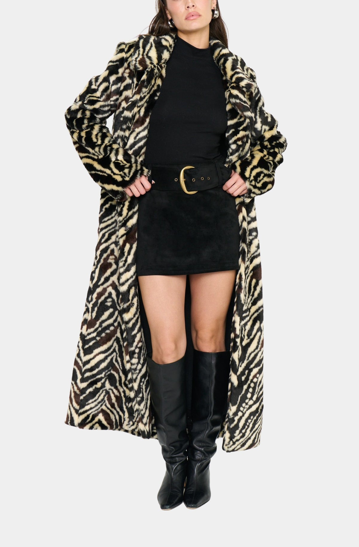 Miss Cindy Overcoat