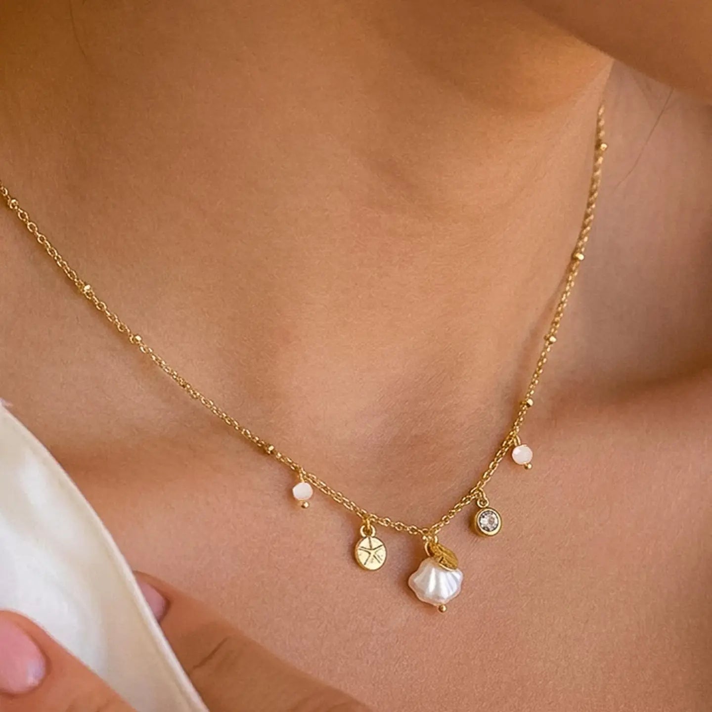 Paradis Gold Shell Charm Necklace